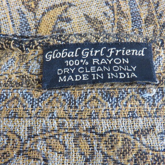 Lot of 3 Fringed Paisley Scarves Wraps.......824 - Picture 12 of 12